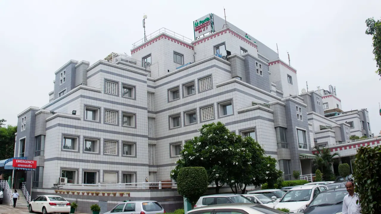 Fortis Flt. Lt. Rajan Dhall Hospital, Vasant Kunj, New Delhi